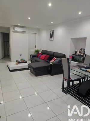 Townhouse in Touquin (77131)