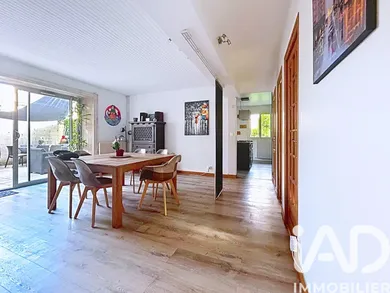 House in Mézières-sur-Seine (78970)