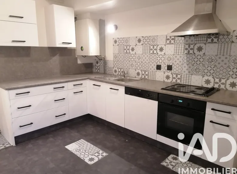 Appartement 3 pièces 83 m² · à Firminy · 83 m² · 89 000 €