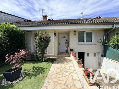 House in Périgny (94520)