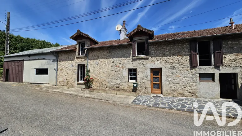 Maison 4 pièces 119 m² · à Saint-Mamet-la-Salvetat · 119 m² · 129 000 €