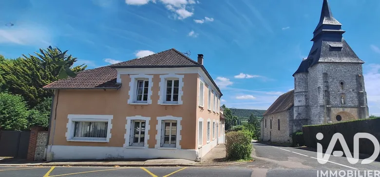 Maison 8 pièces 193 m² · à Les Trois Lacs · 193 m² · 277 000 €