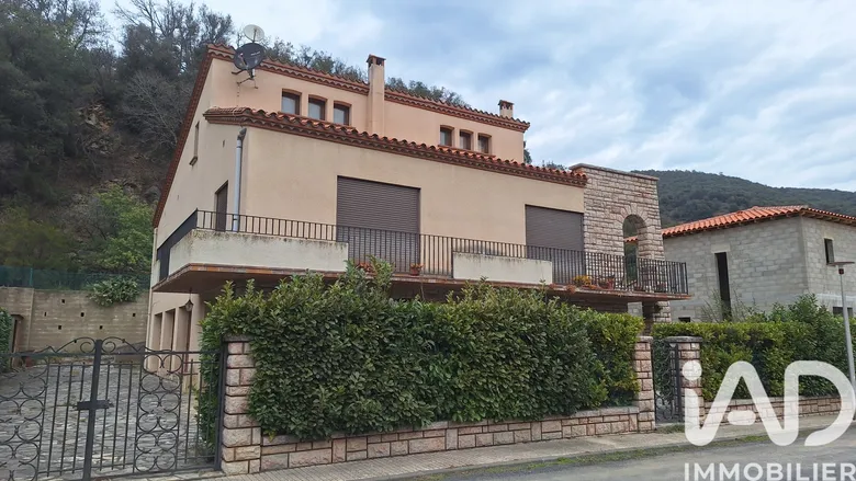 Maison 10 pièces 205 m² · à Arles-sur-Tech · 205 m² · 300 000 €