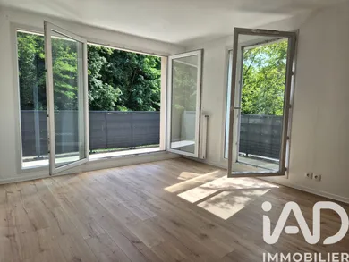 Appartement à Saint-Pierre-du-Perray (91280)