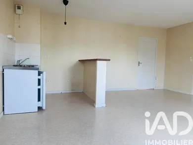 Apartment in Montfort-sur-Meu (35160)