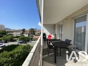 Apartment in Échirolles (38130)