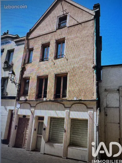 Building in Troyes (10000)