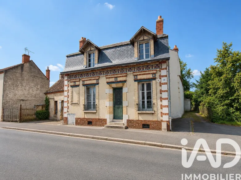 Maison 5 pièces 94 m² · à Châteauneuf-sur-Loire · 94 m² · 168 000 €
