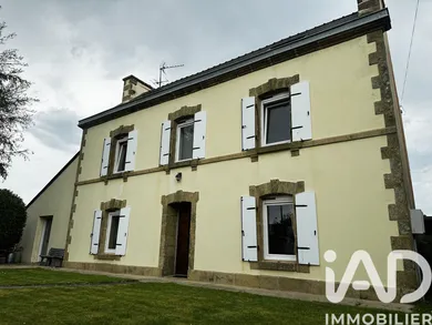 Maison traditionnelle à Beuzec-Cap-Sizun (29790)