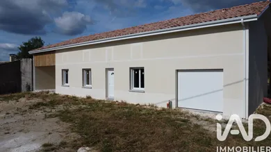 Maison à Saint-Christophe-de-Double (33230)