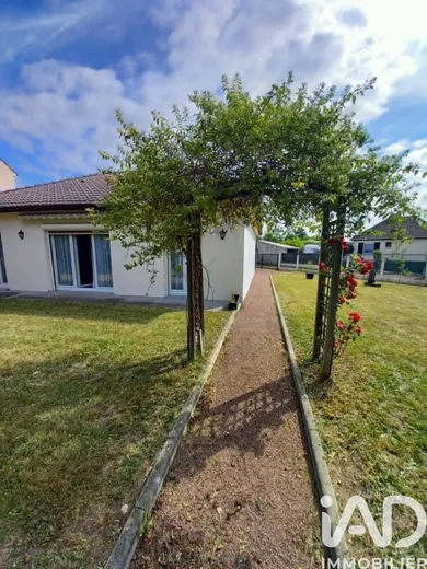 Detached house in Bonny-sur-Loire (45420)