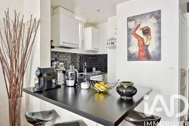 Apartment in Courbevoie (92400)