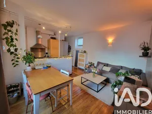 Apartment in Paris (75018)