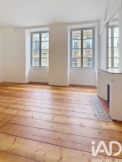 Apartment in Bordeaux (33000)