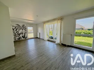 Apartment in Saint-Pierre-du-Perray (91280)