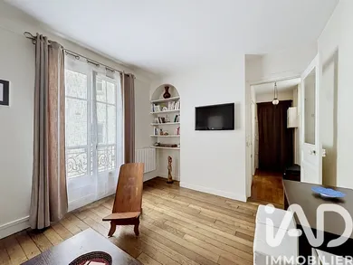 Apartment in Paris (75013)