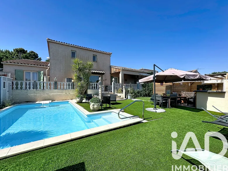 Maison 5 pièces 164 m² · à Bezouce · 163,9 m² · 345 000 €