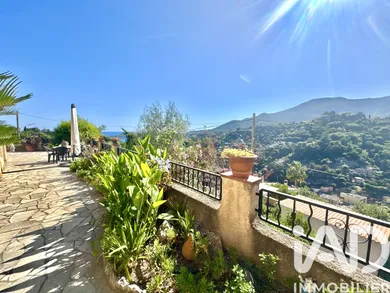 Maison à Menton (06500)