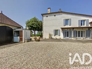 House in Saint-Pierre-d'Aurillac (33490)