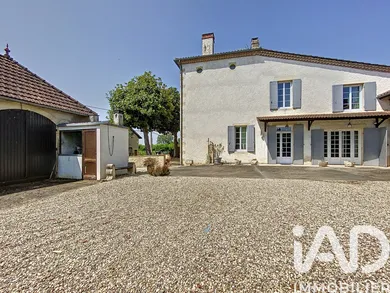 House in Saint-Pierre-d'Aurillac (33490)