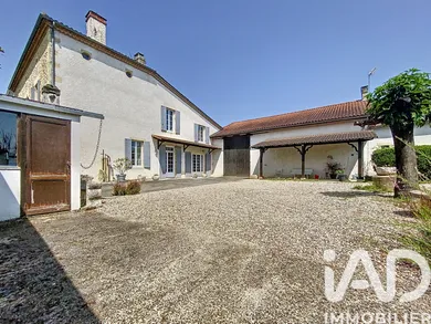 House in Saint-Pierre-d'Aurillac (33490)