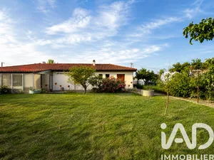 House in Saint-Louis-de-Montferrand (33440)