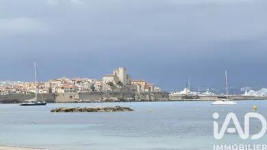 Appartement à Antibes (06160)