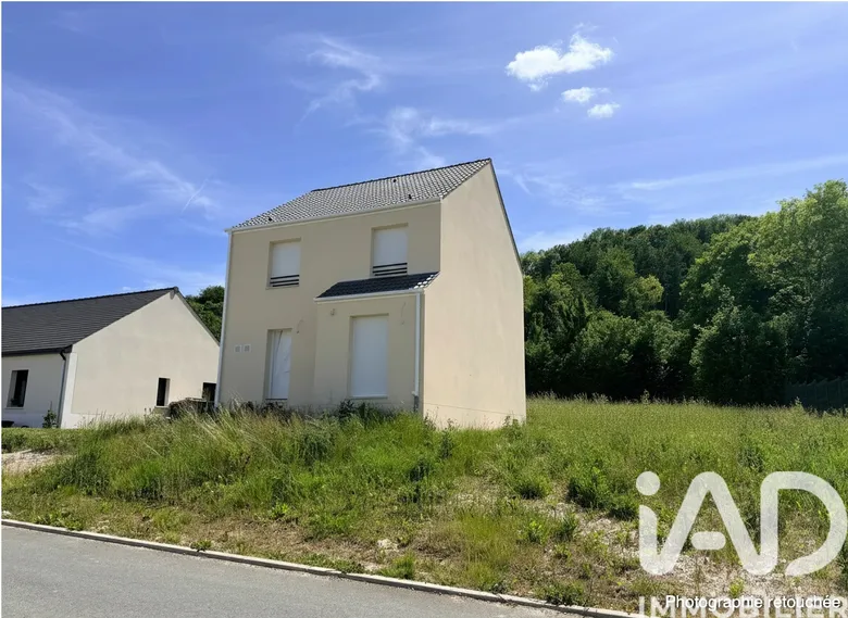 Maison 6 pièces 107 m² · à Auneuil · 107,2 m² · 305 000 €