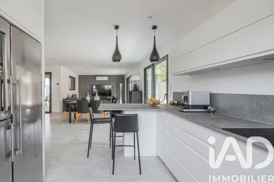 Maison à Grenoble (38100)
