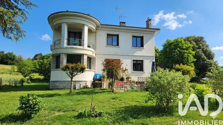 Maison 8 pièces 225 m² · à Bergerac · 225 m² · 315 000 €