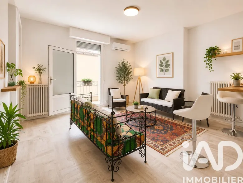 Appartement 3 pièces 65 m² · à Romans-sur-Isère · 64,8 m² · 120 000 €