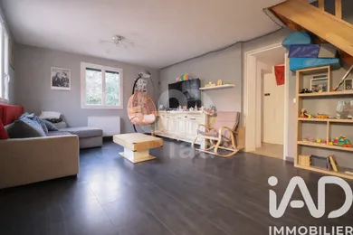 House in Cherisy (28500)