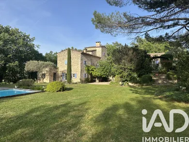 Domaine à GORDES (84220)