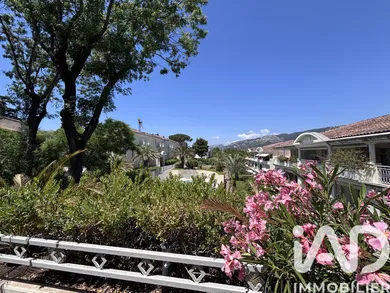 Appartement à Toulon (83000)