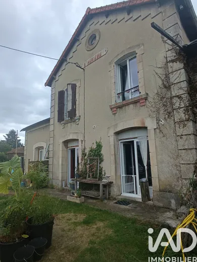 House in Charenton-du-Cher (18210)