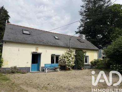 Maison à Roudouallec (56110)