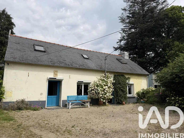 Maison 4 pièces 94 m² · à Roudouallec · 94 m² · 135 000 €