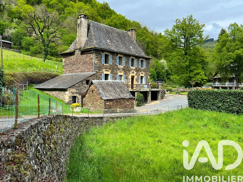 Maison 7 pièces 162 m² · à Coubisou · 162 m² · 199 000 €