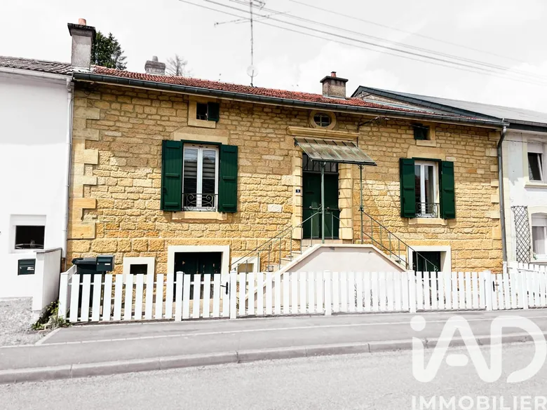 Maison 5 pièces 123 m² · à Viviers-sur-Chiers · 123 m² · 152 000 €