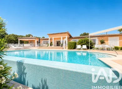 Maison de campagne à Grimaud (83310)