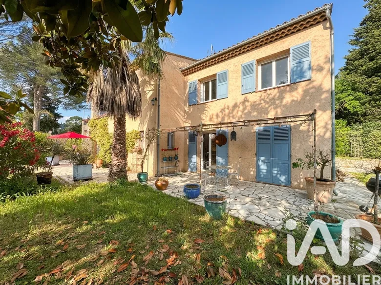 Maison 8 pièces 205 m² · à Peymeinade · 204,5 m² · 695 000 €