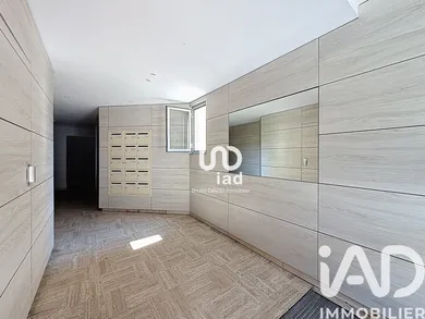 Apartment in Hyères (83400)