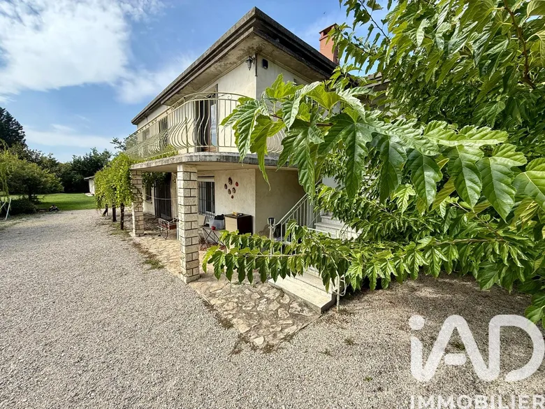 Maison 11 pièces 210 m² · à Sorgues · 210 m² · 395 000 €