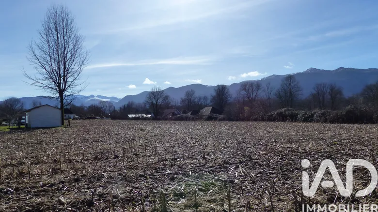 Terrain à Ogeu-les-Bains (64680) · 120 000 €