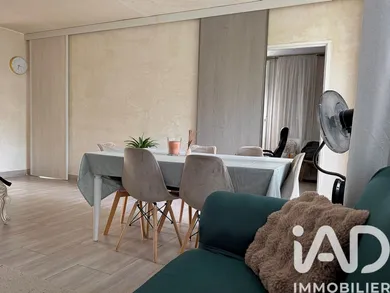 Apartment in Crosne (91560)