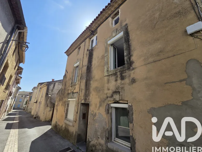 Maison 6 pièces 189 m² · à Saint-Geniès-de-Comolas · 189 m² · 240 000 €