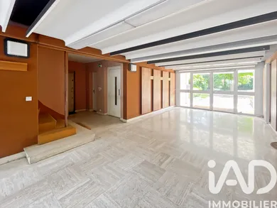 Apartment in Les Pavillons-sous-Bois (93320)
