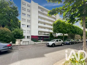 Apartment in Les Pavillons-sous-Bois (93320)