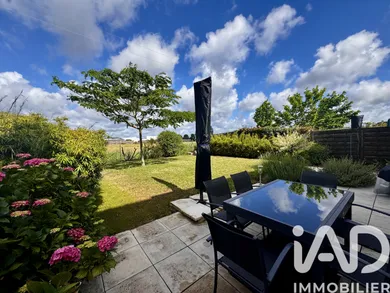 House in Loire-Authion (49800)