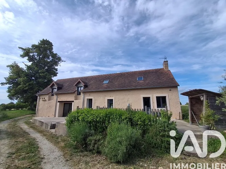 Maison 7 pièces 195 m² · à Neuvy Bernay en Champagne · 195 m² · 259 000 €